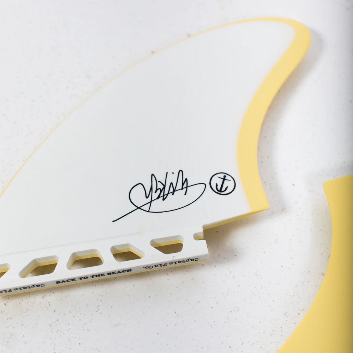 ＜新品・送料込み＞ futures MIKEY FEBRUARY キール フィン Mikey February Keel – Futures Fins US